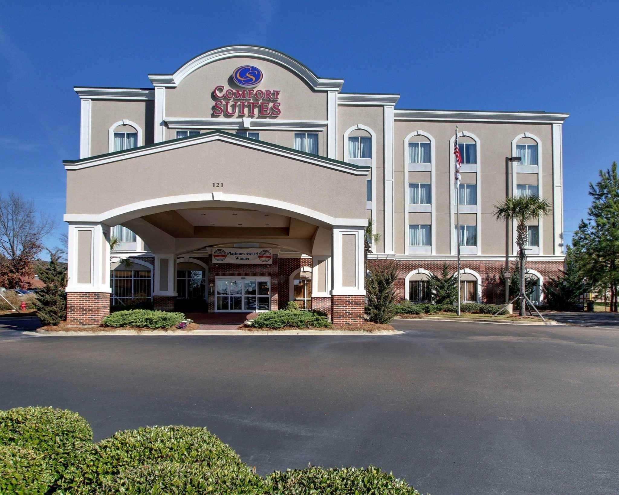 Comfort Suites Airport Luckney Exteriör bild