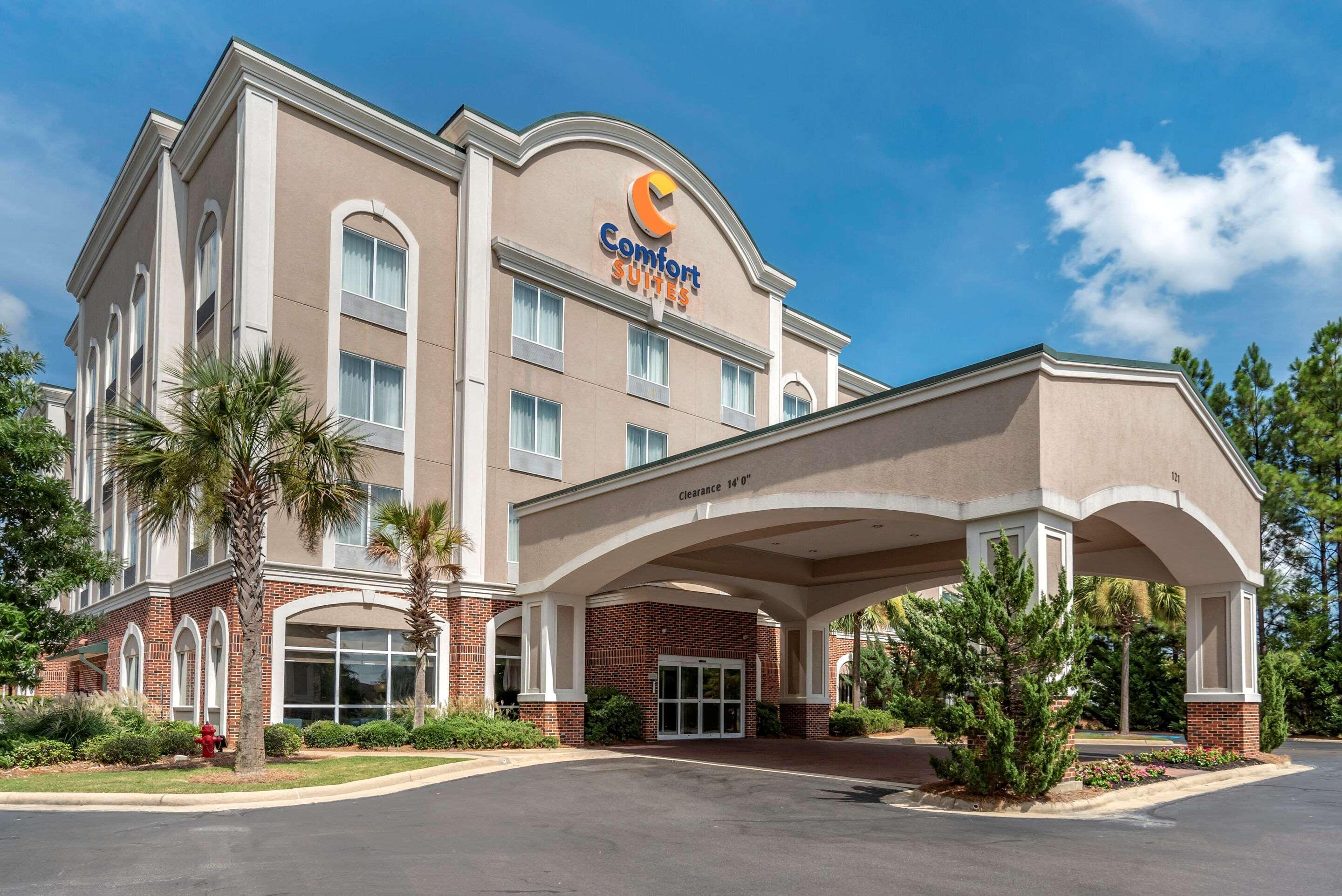 Comfort Suites Airport Luckney Exteriör bild