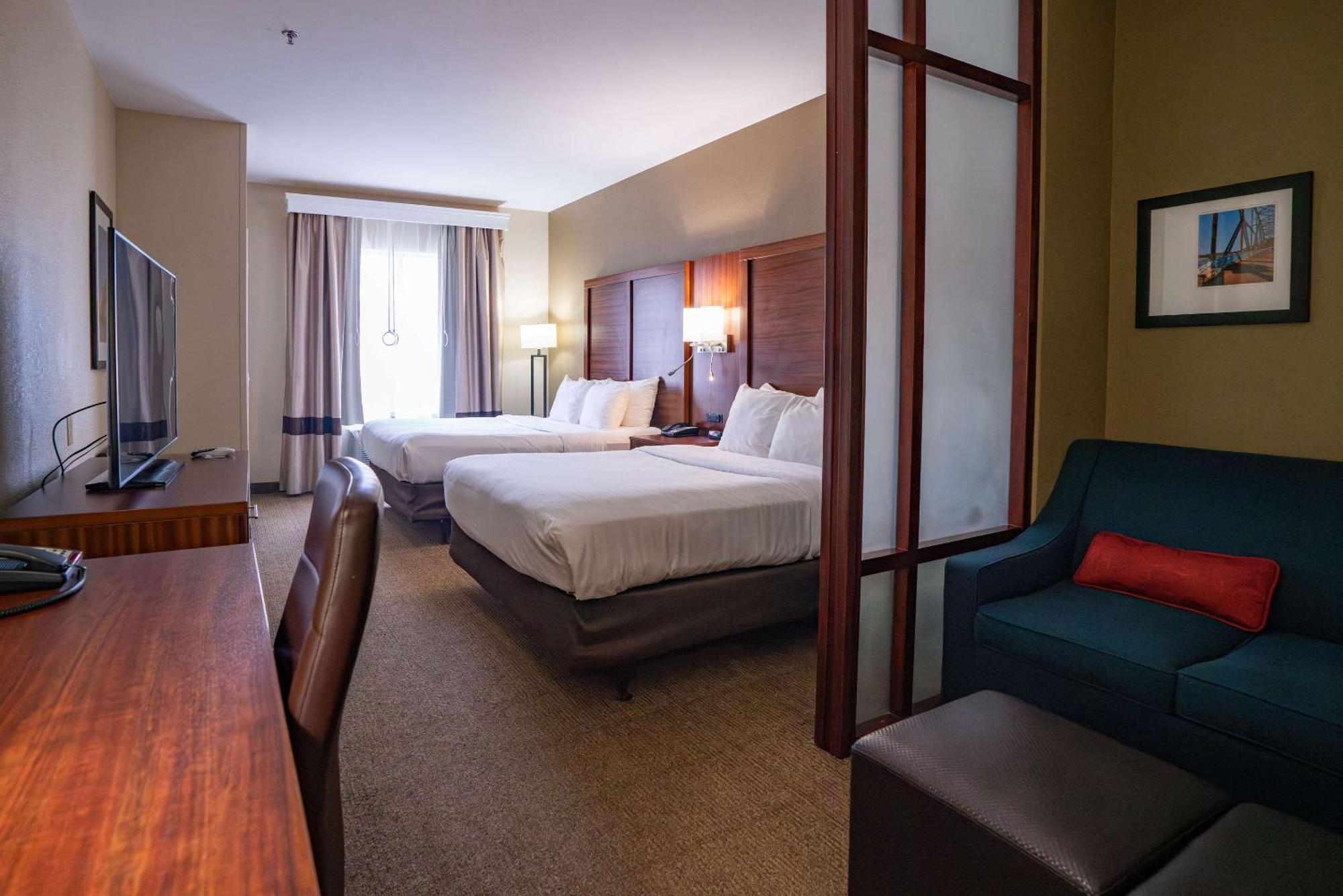 Comfort Suites Airport Luckney Exteriör bild